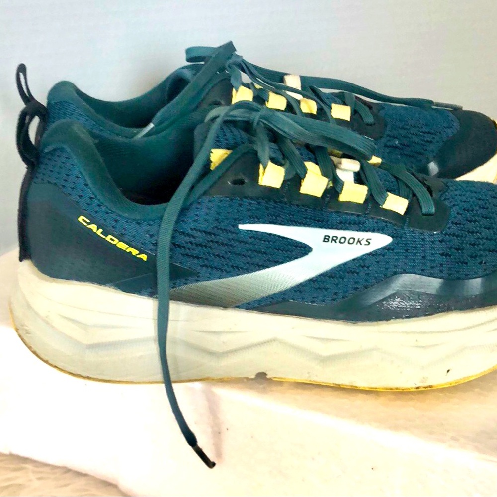 Brooks Men's Blue Running Shoes
